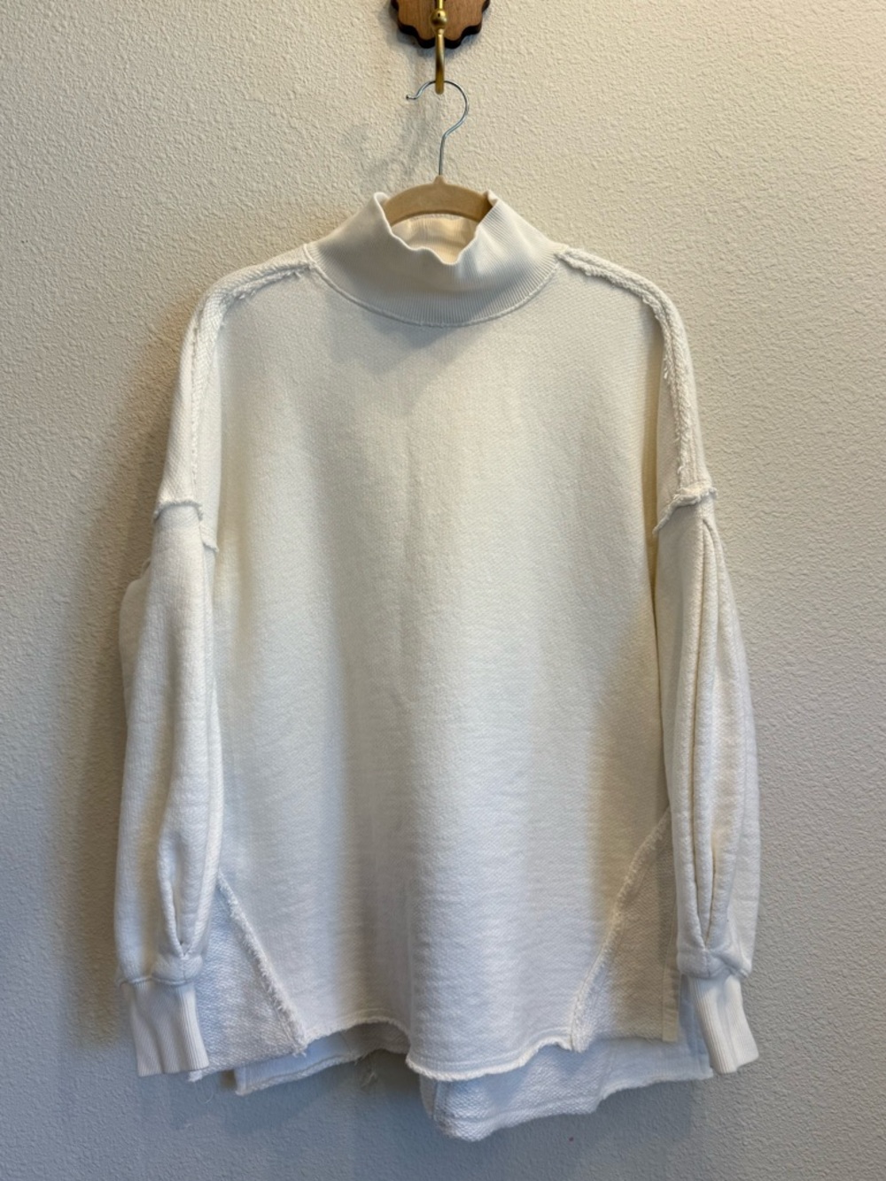 We The Free “Wonderful” Pullover Sweater – Size Small